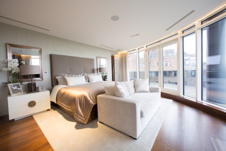 Penthouse Apartments With Atrium Ornamental Windows preview